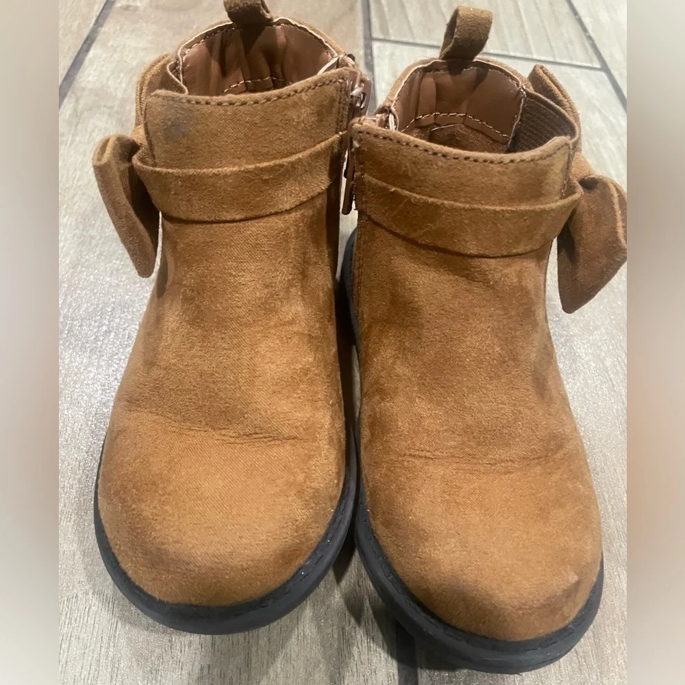 Toddler girls Brown Gap Boots used good condition size 7